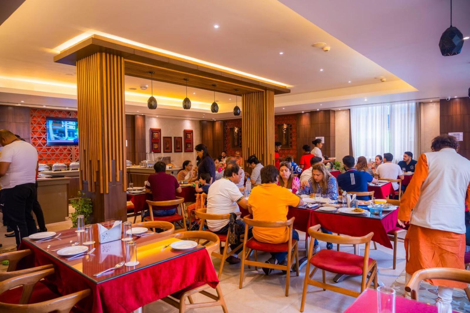 Hotel Niladri Premium プリ エクステリア 写真