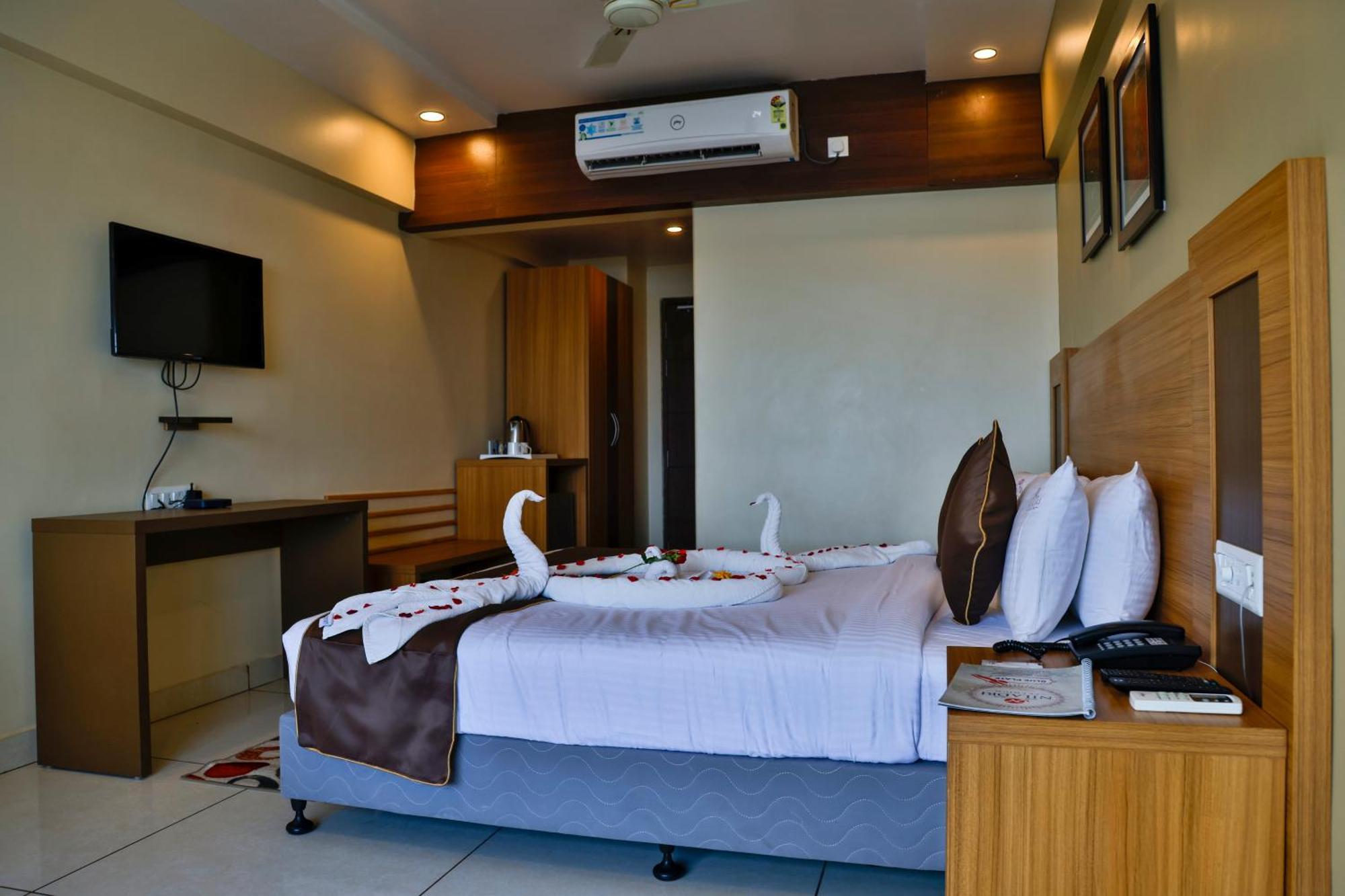 Hotel Niladri Premium プリ エクステリア 写真
